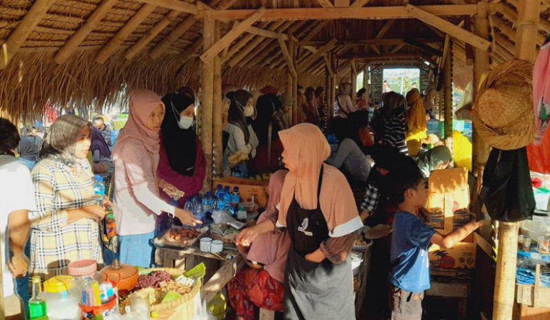 Jajanan Tradisional Desa Kebon Ayu
