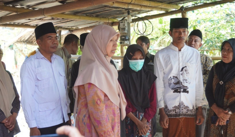 PEMBONGKARAN RUMAH TIDAK LAYAK HUNI, WABUP LOMBOK BARAT MULAI PROGRAM RUMAH LAYAK HUNI BAZNAS